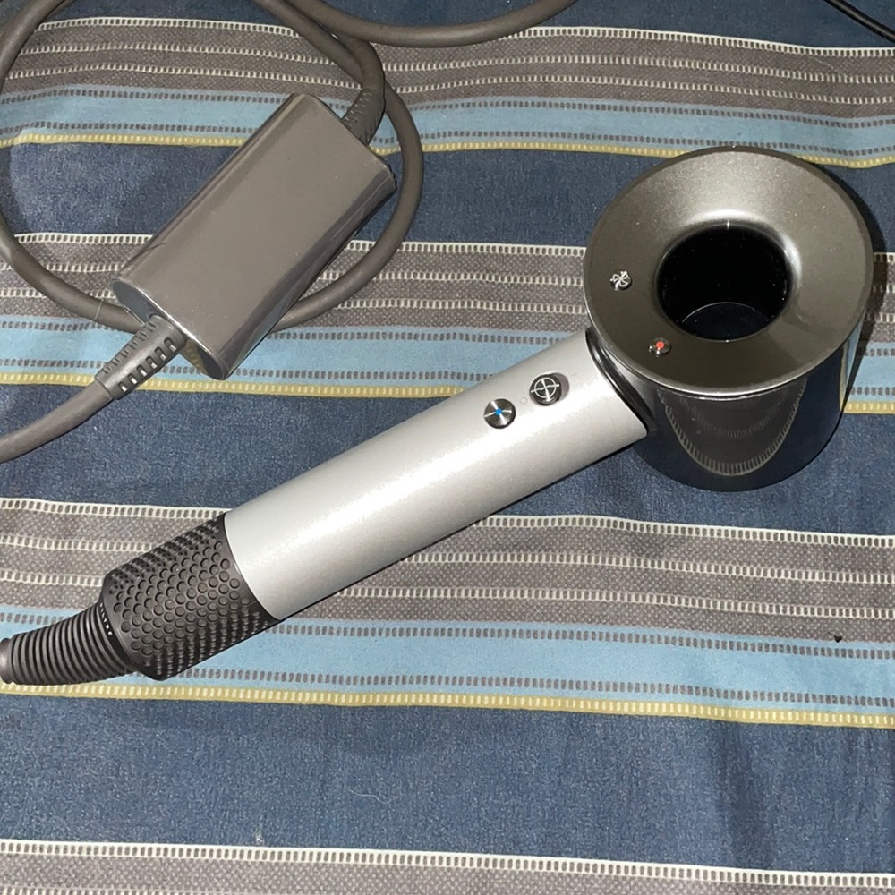 Dyson Supersonic™ hair dryer Professional edition